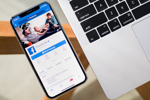 facebook sur téléphone