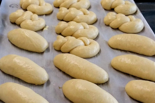 tressage sur une viennoiserie