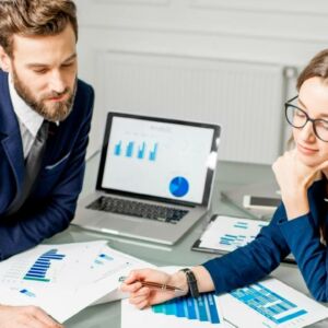 collaborateurs en reunion entreprise